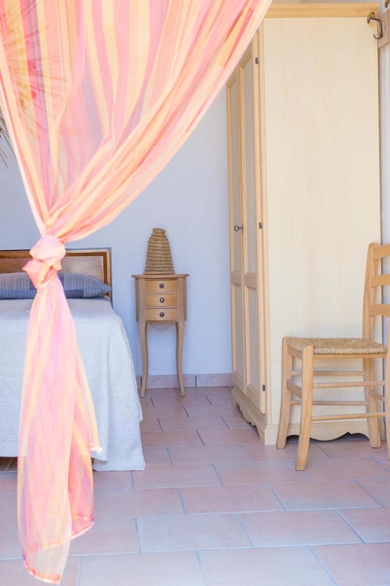 Agriturismo La Palascia Masseria Agreste Отранто Стая снимка