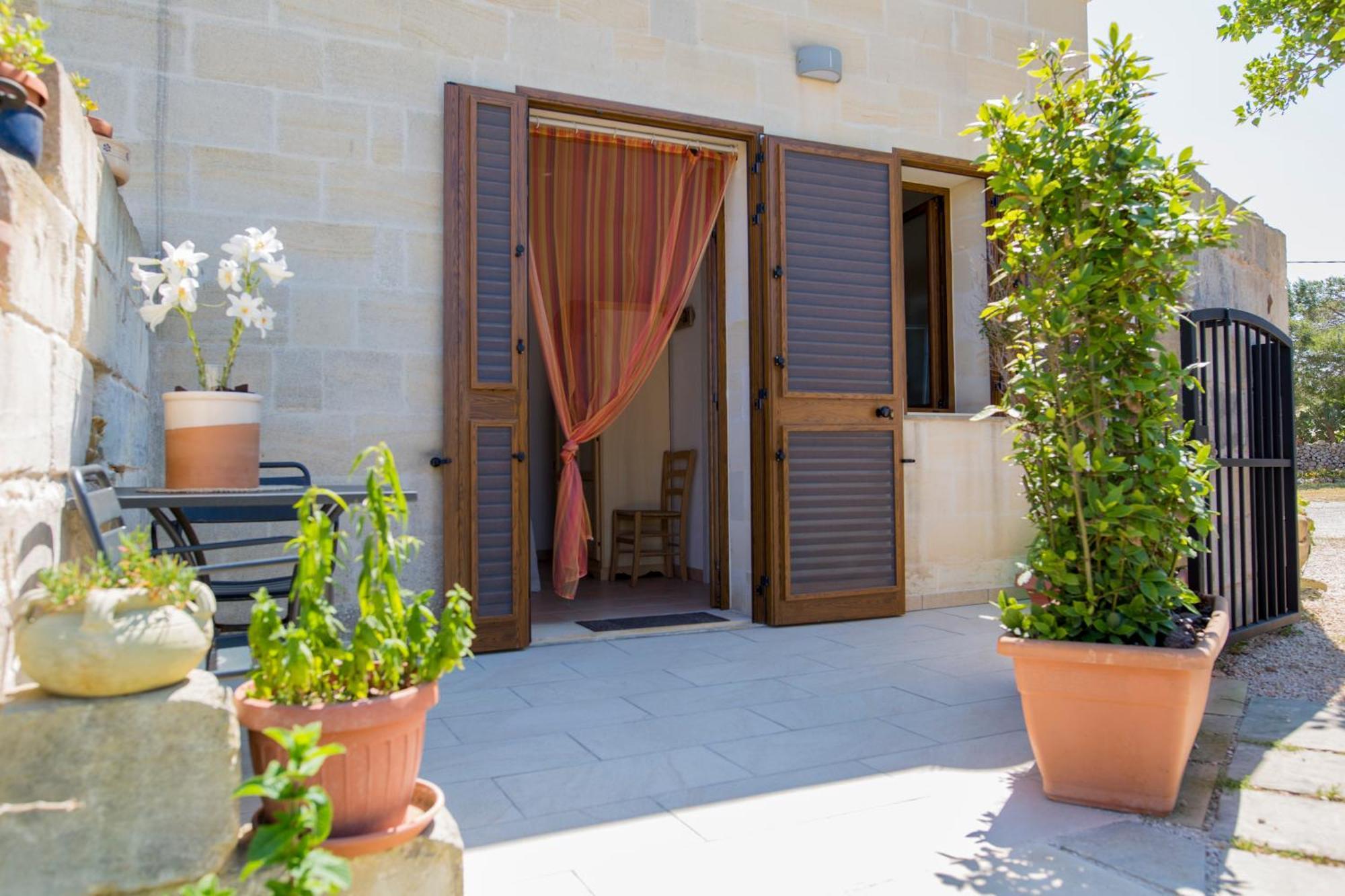 Agriturismo La Palascia Masseria Agreste Отранто Стая снимка